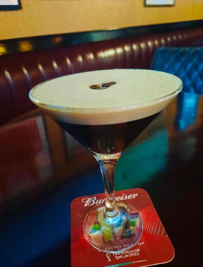 Готель Bugler Doyles Bar & Townhouse Вексфорд Екстер'єр фото