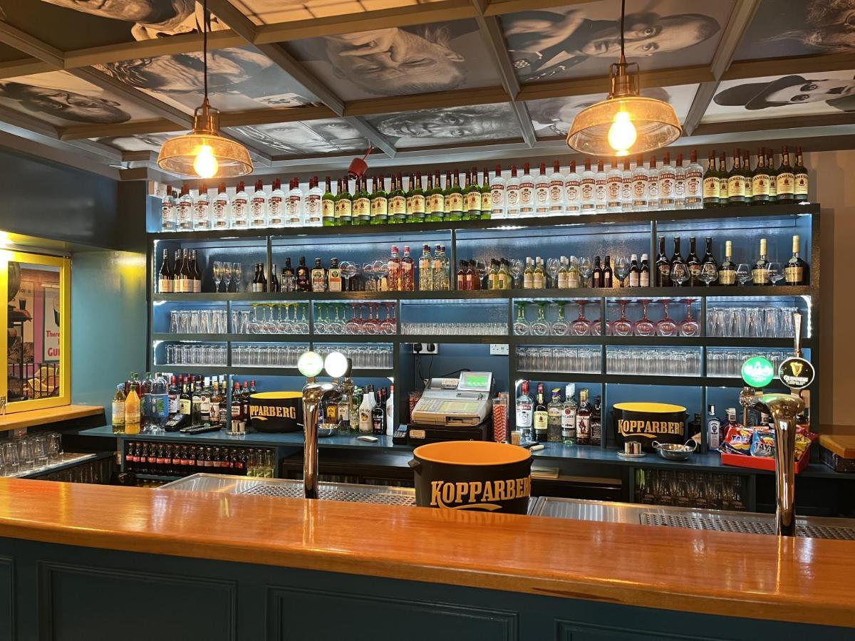 Готель Bugler Doyles Bar & Townhouse Вексфорд Екстер'єр фото