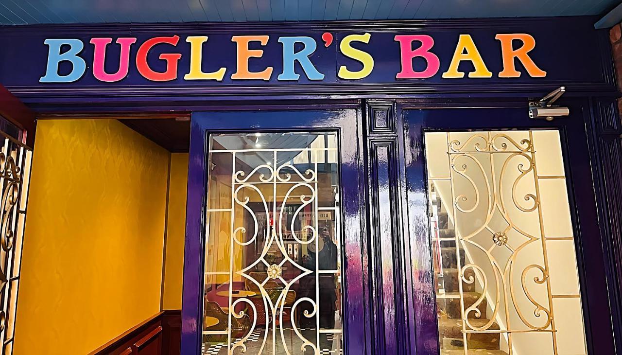 Готель Bugler Doyles Bar & Townhouse Вексфорд Екстер'єр фото